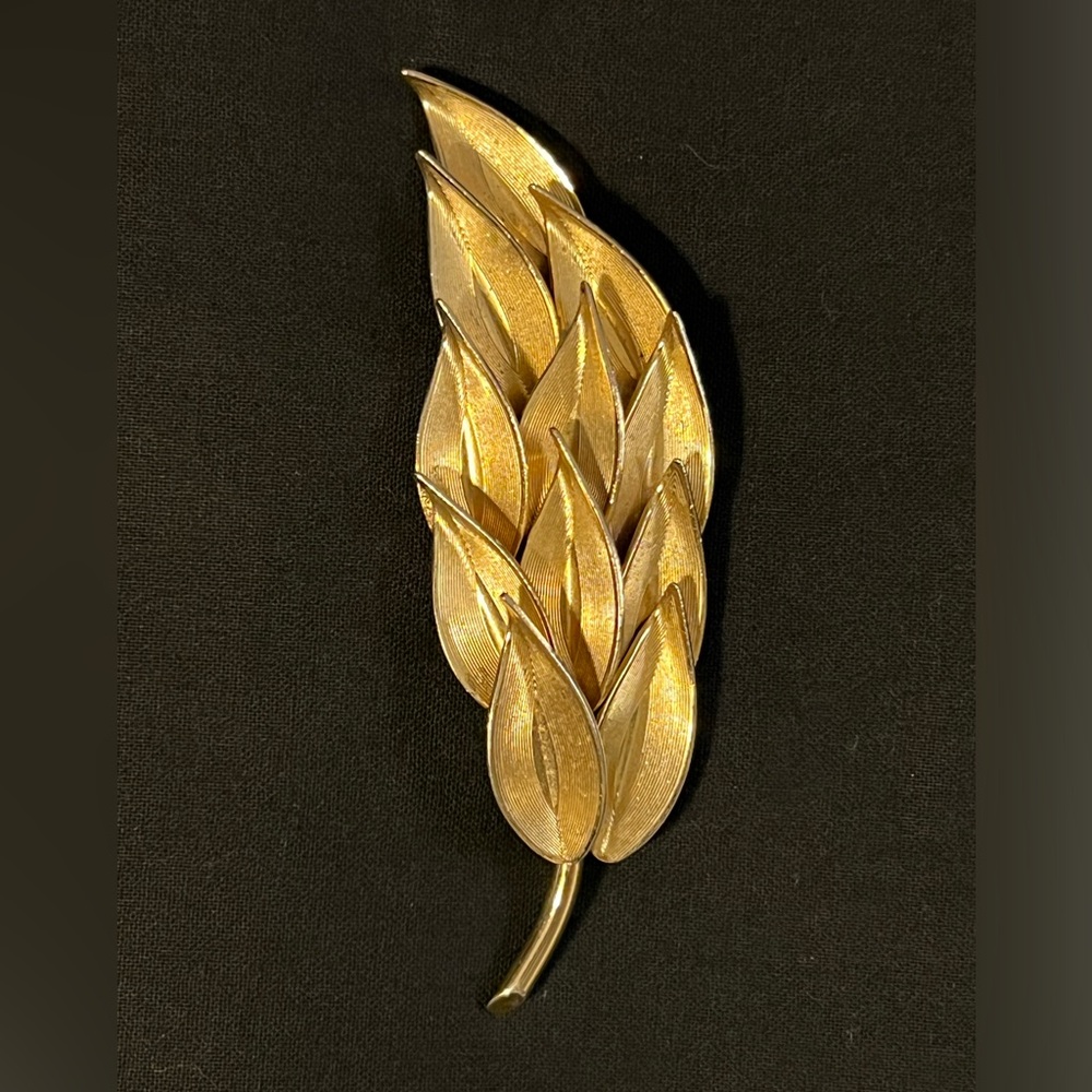 Vintage Leaf Brooch